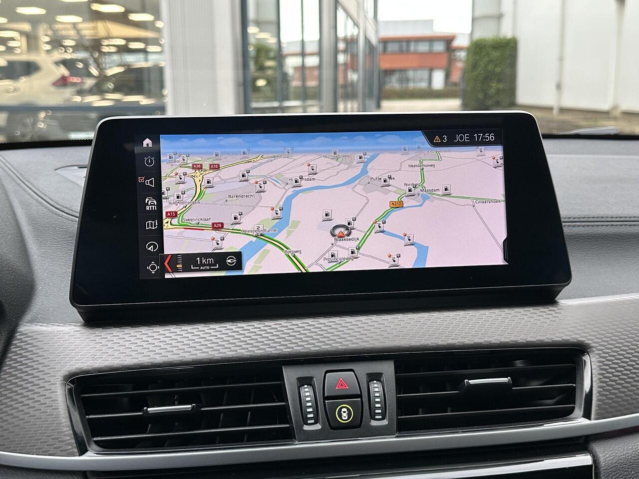 BMW X2 xDrive25e Business Edition Plus | NL-Auto/M-Sport/Carplay/Navi/Leder/Pano-Dak/19-inch/Sportstoelen/Head-Up/Sfeerverlichting