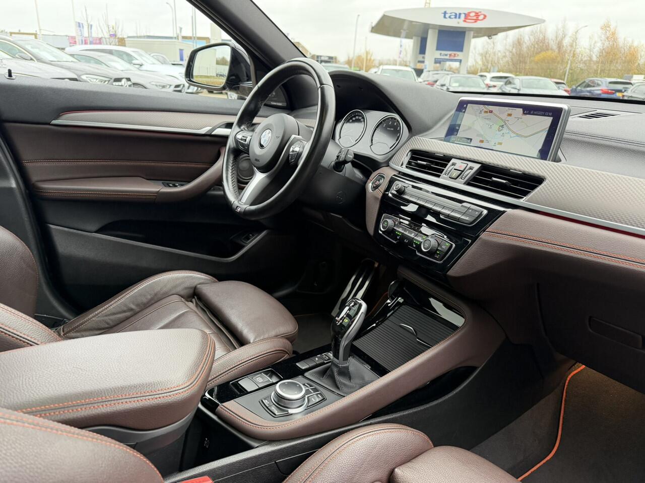 BMW X2 sDrive20i High Executive M Sport Mesh Edition Panoramadak 19 Inch M Sportzetels DAB Carplay