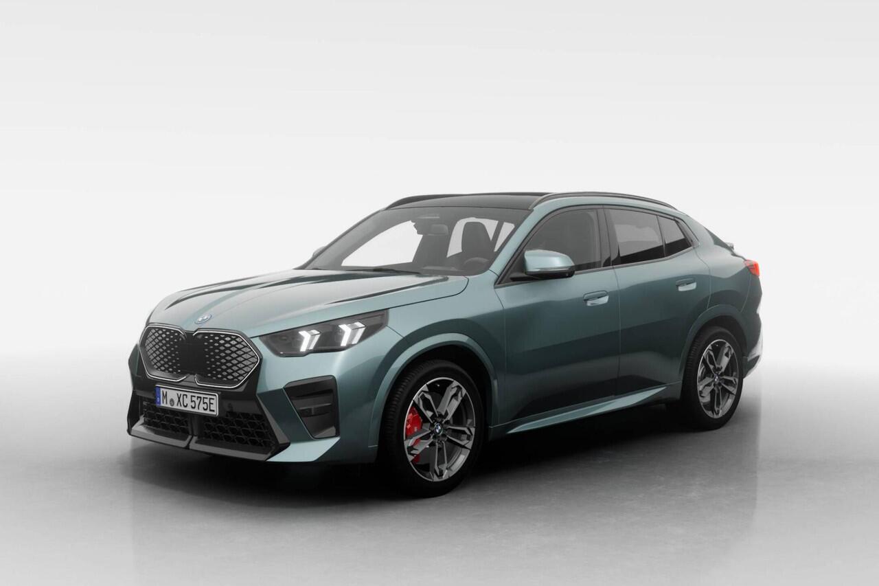 BMW X2 iX2 eDrive20 M Sport Edition | M Sport Pro | Innovation Pack | Comfort Pack | Trekhaak | Showroomvoordeel