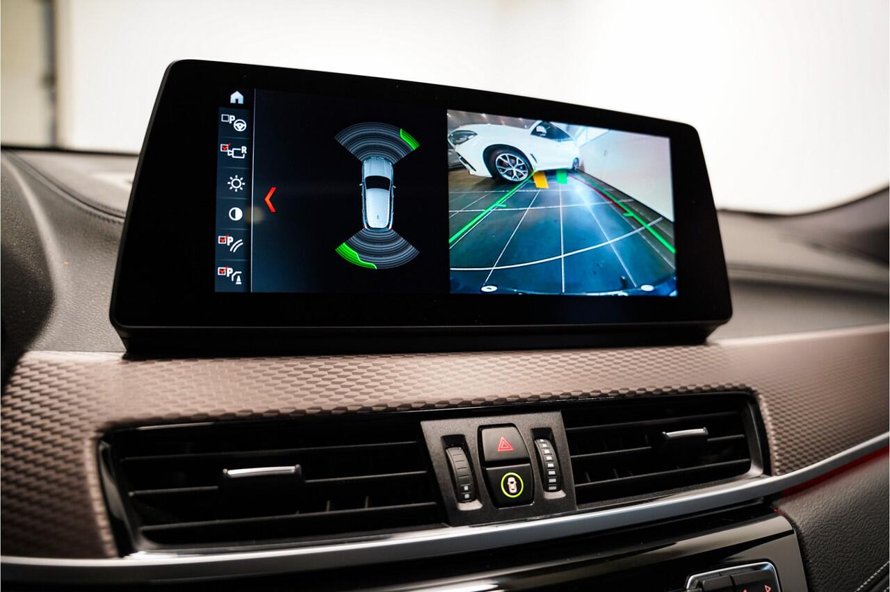 BMW X2 xDrive25e M Sport|Pano dak|Head up|Camera|19 inch