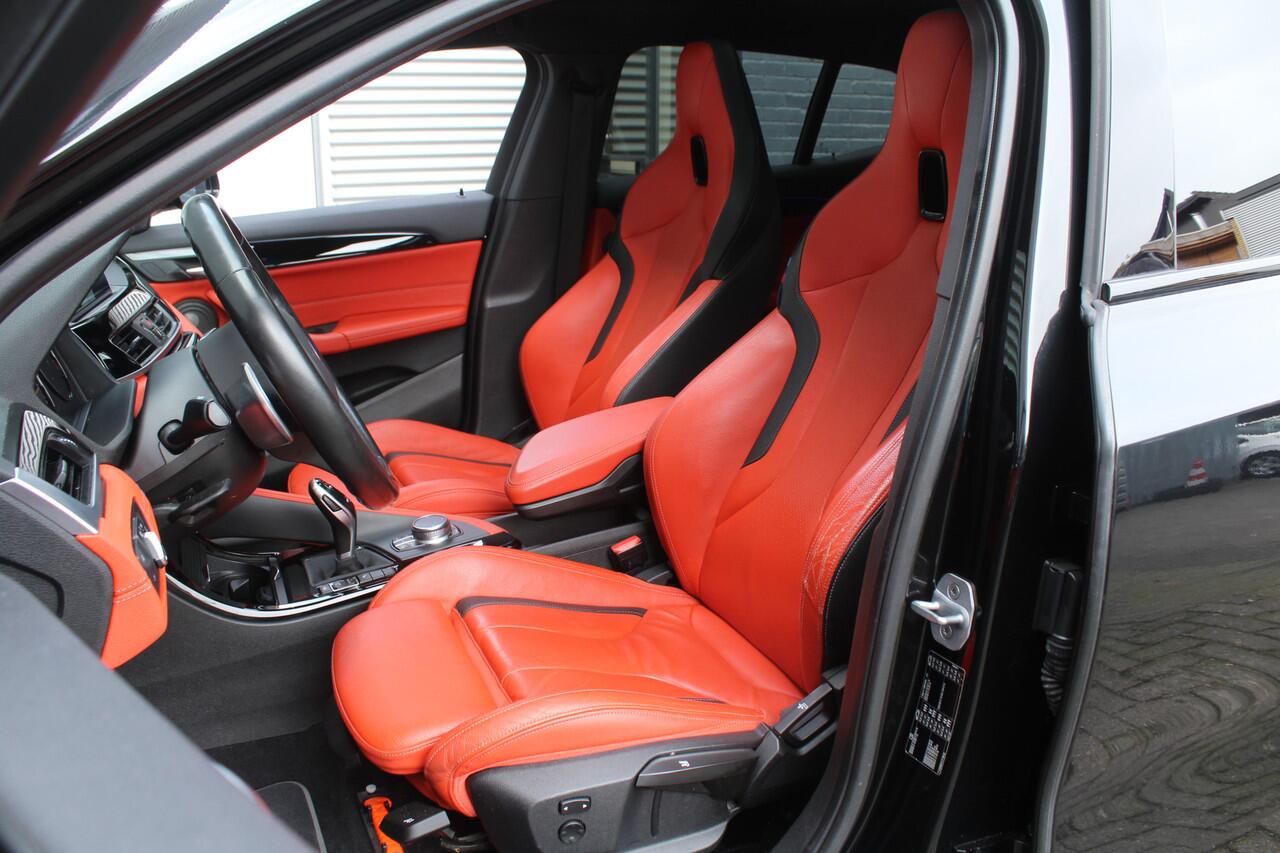 BMW X2 sDrive20i 192pk High Executive AUTOMAAT NL-Auto NAP 1e Eigenaar Panoramadak Clima Cruise Navi HUD El. Klep Trekhaak 1800kg