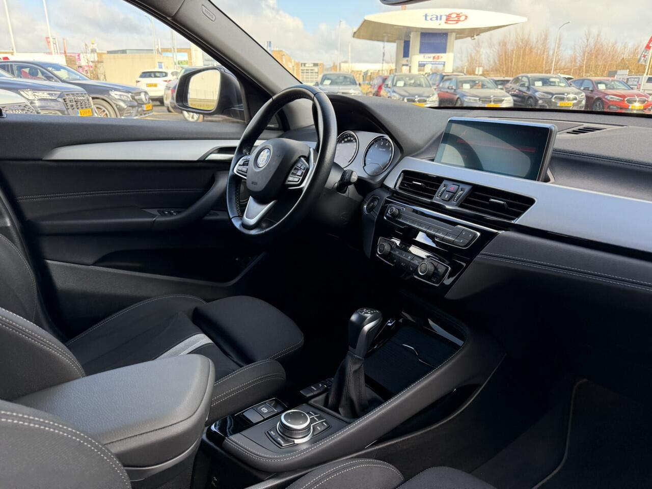 BMW X2 xDrive25e Executive Sport Line Keyless Entry Achteruitrijcamera Harman-Kardon DAB LED