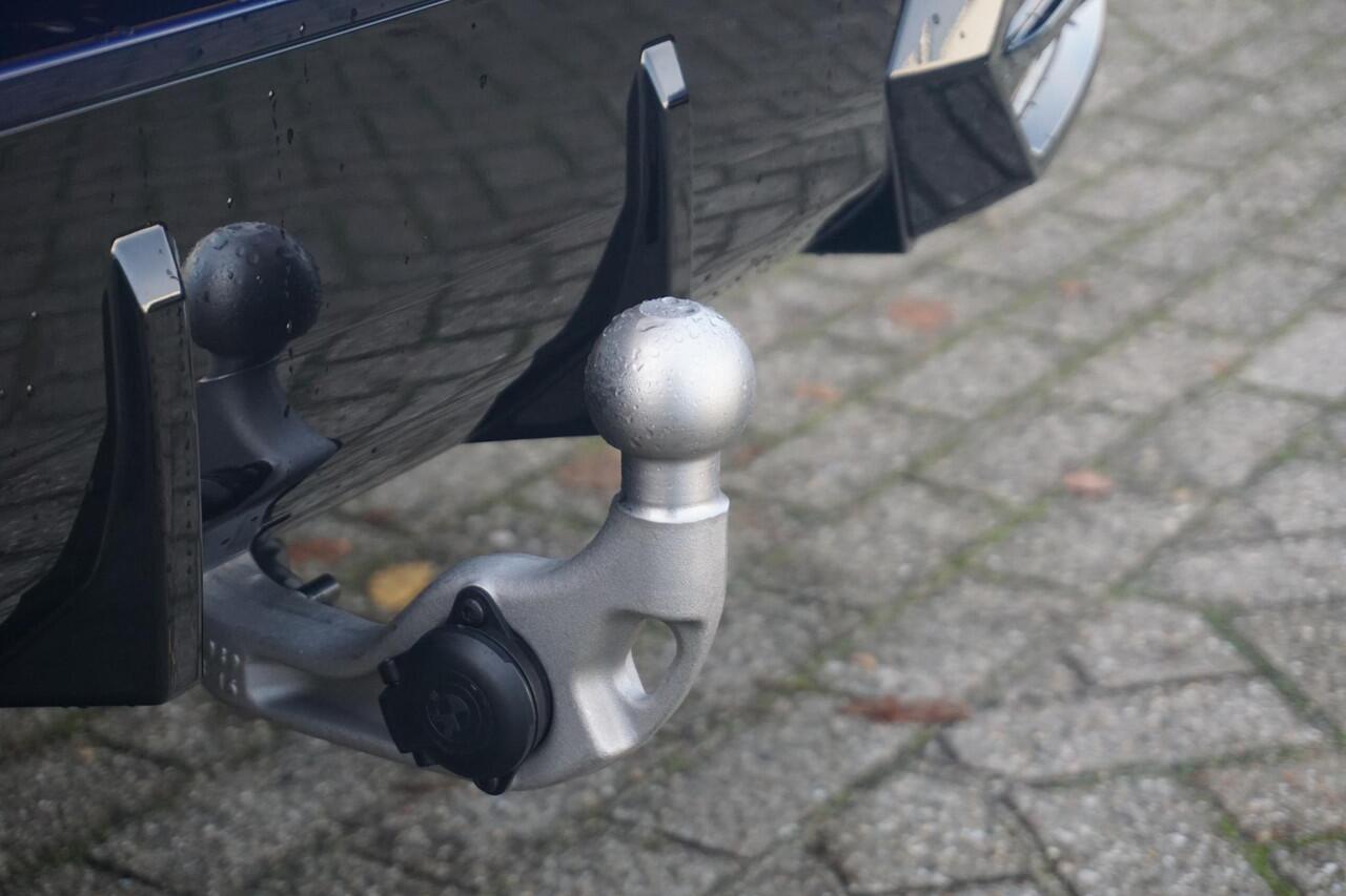 BMW X2 sDrive20i M Sportpakket Pro 20'' / Panoramadak / Head-Up Display / Harman Kardon / Trekhaak