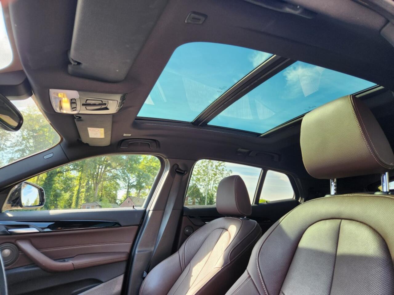 BMW X2 xDrive25e High Executive M-sport, Panorama, Harman kardon, Sportstoelen