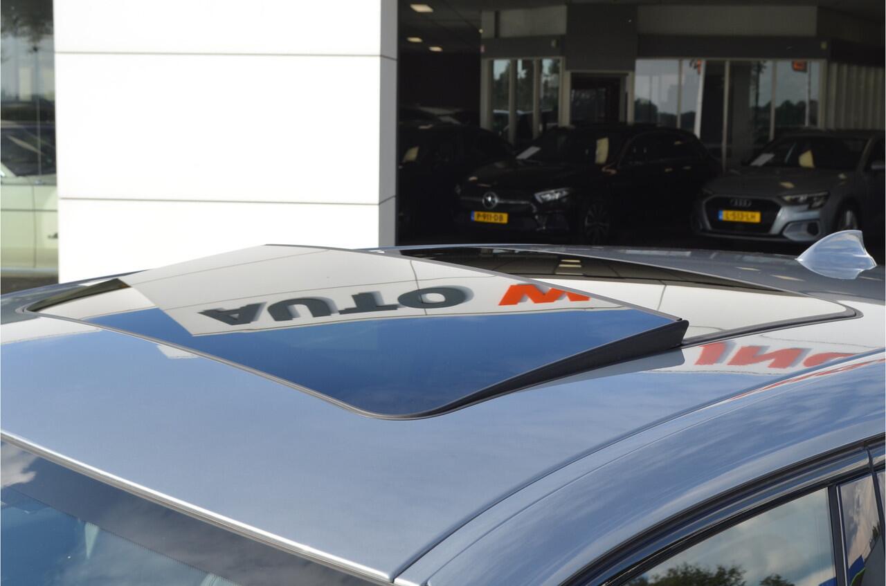 BMW X2 xDrive25e M Sport Pano | a.Camera | Carplay | 19'' LMV | Leer | Stoelverwarming | Getint glas