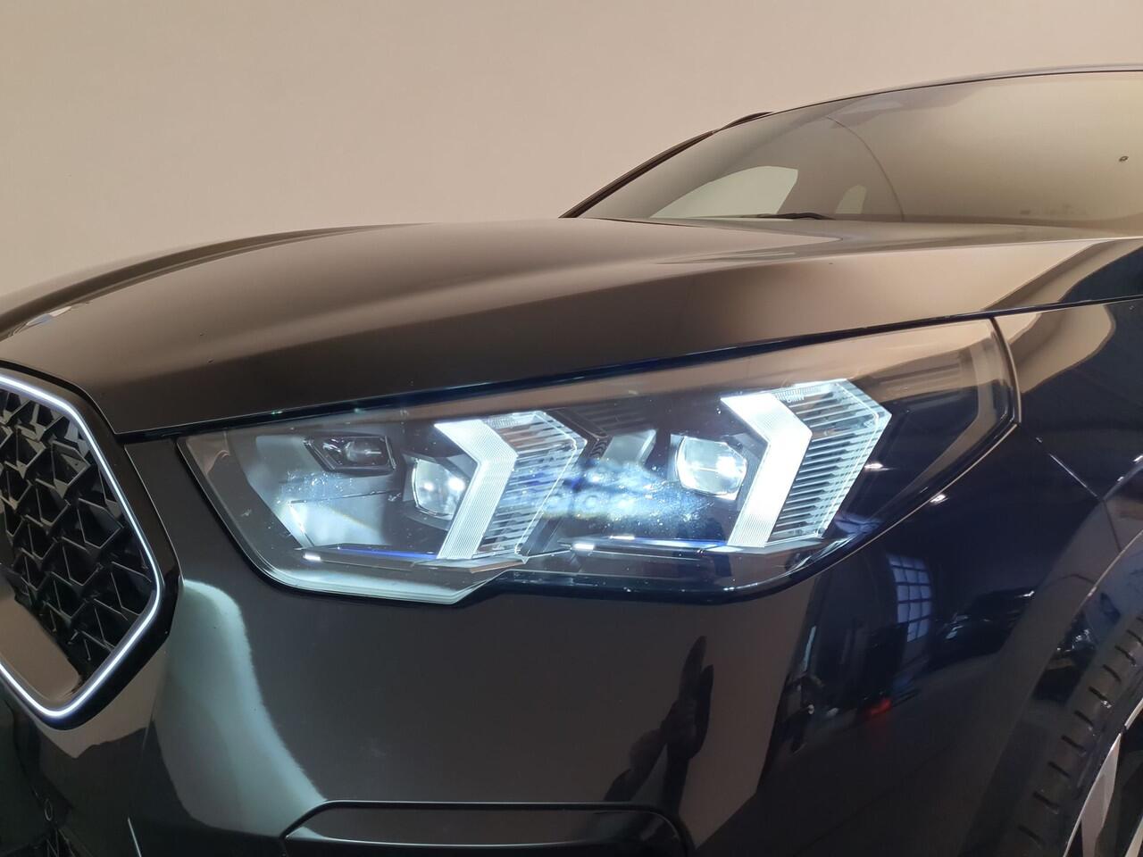 BMW X2 sDrive20i M-Sport Pro Harman Kardon, Panorama dak, Trekhaak, Head-up, 21"