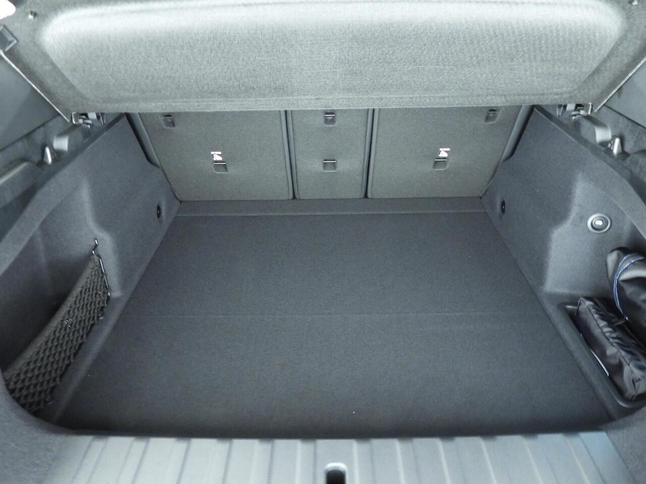 BMW X2 sDrive 20i M Sport package Pro / Equipment package Professional / Comfort Pack / Panoramadak / Trekhaak