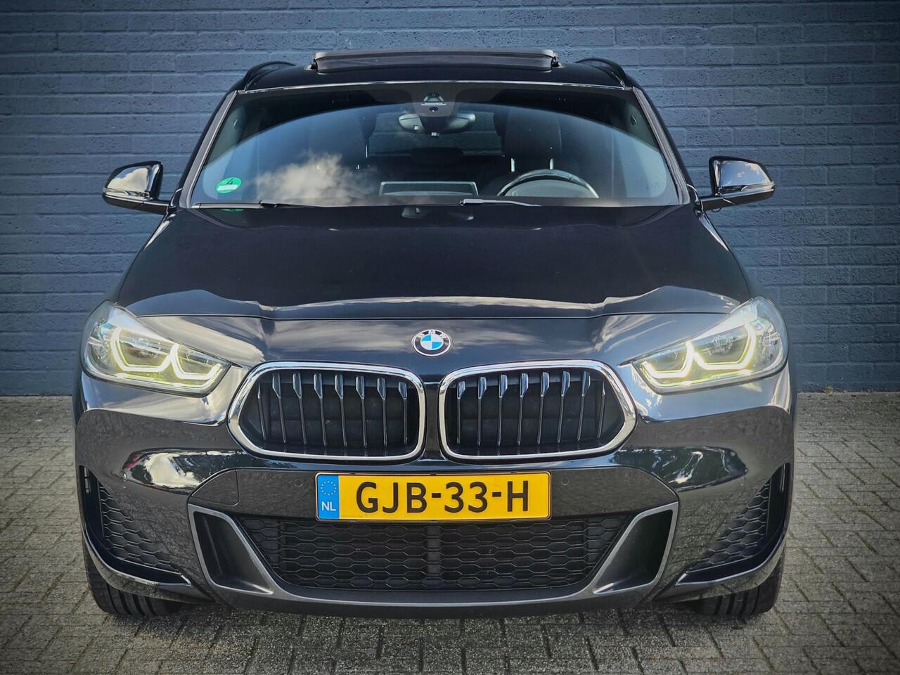 BMW X2 sDrive20i High Executive / PANO / HUD / M-SPORT