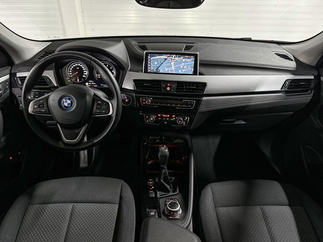BMW X2 xDrive25e | Selections