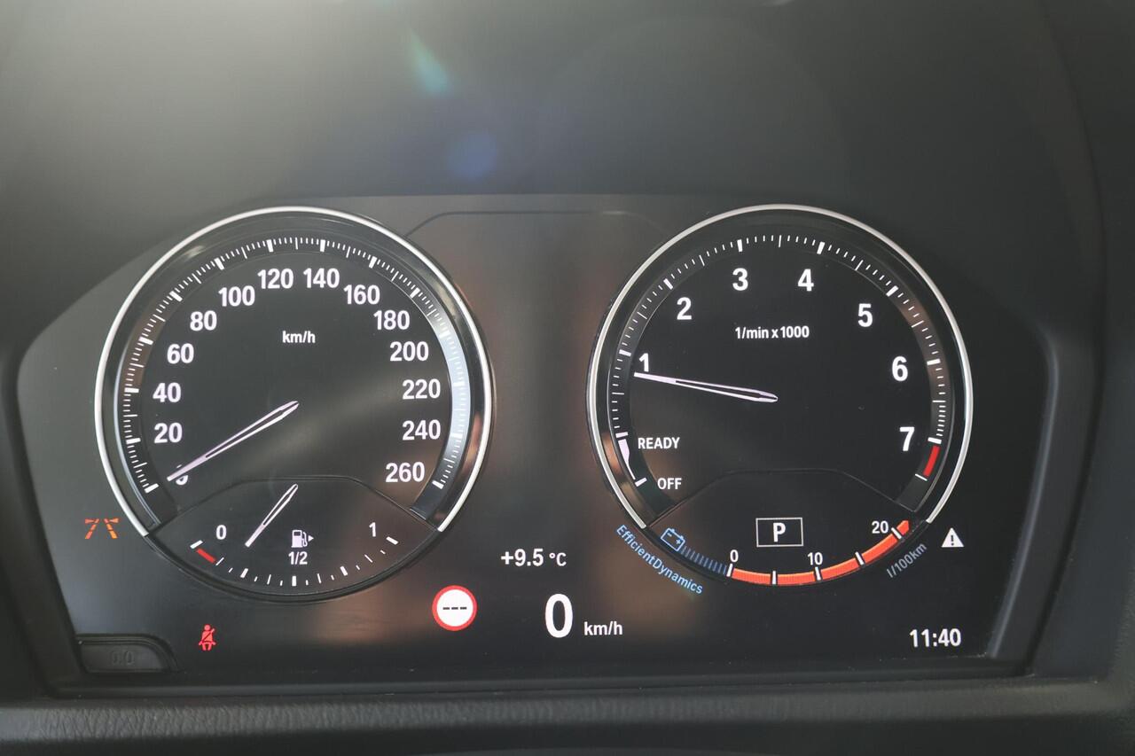 BMW X2 sDrive20i High Executive | Voorstoelen Verwarmd | Apple Carplay | HiFi