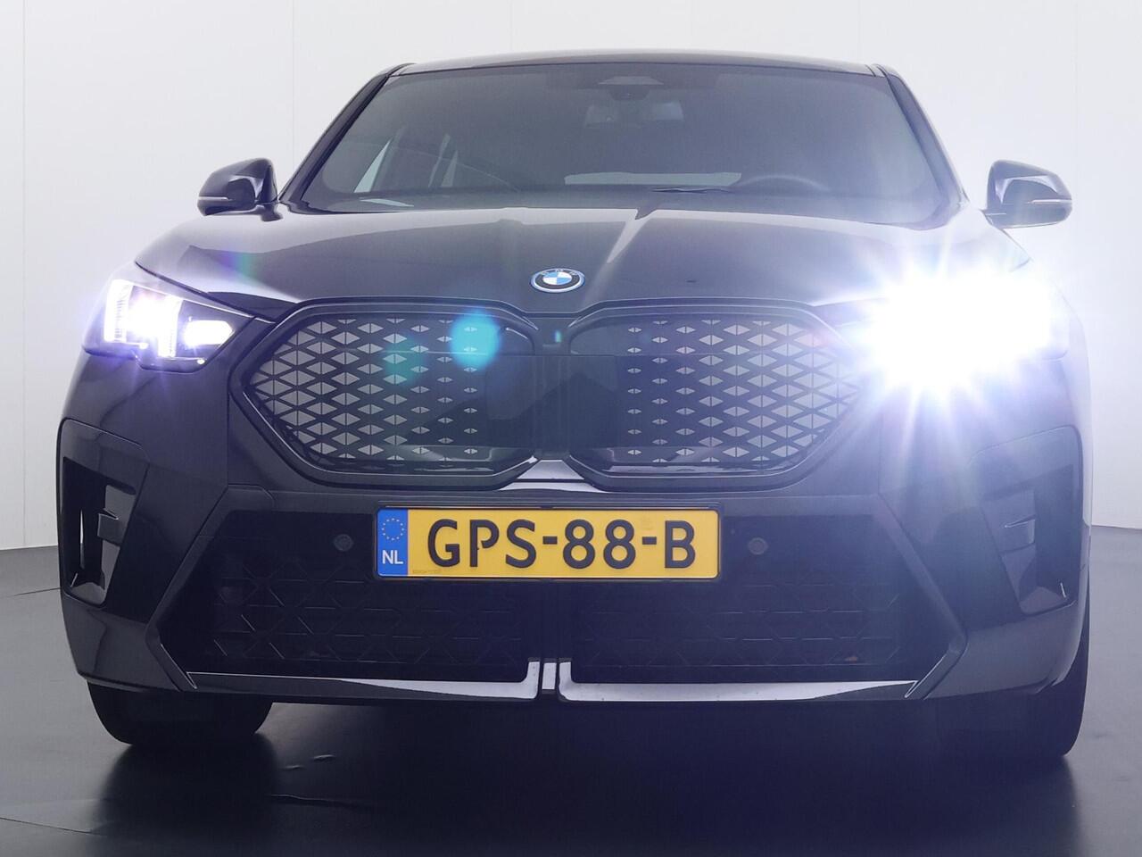 BMW X2 iX2 eDrive20 67 kWh SOH 100% | M SPORT | ORIG NL AUTO | 1E EIG. | TOPSTAAT! | 100% ONGEVAL VERLEDEN VRIJ! | DAB+ | ACTIVE GUARD | PARK PACKAGE | COMFORT ACCES | STOELVERWARMING | FABRIEKSGARANTIE TOT 11-2027 OF TOT 200.000KM