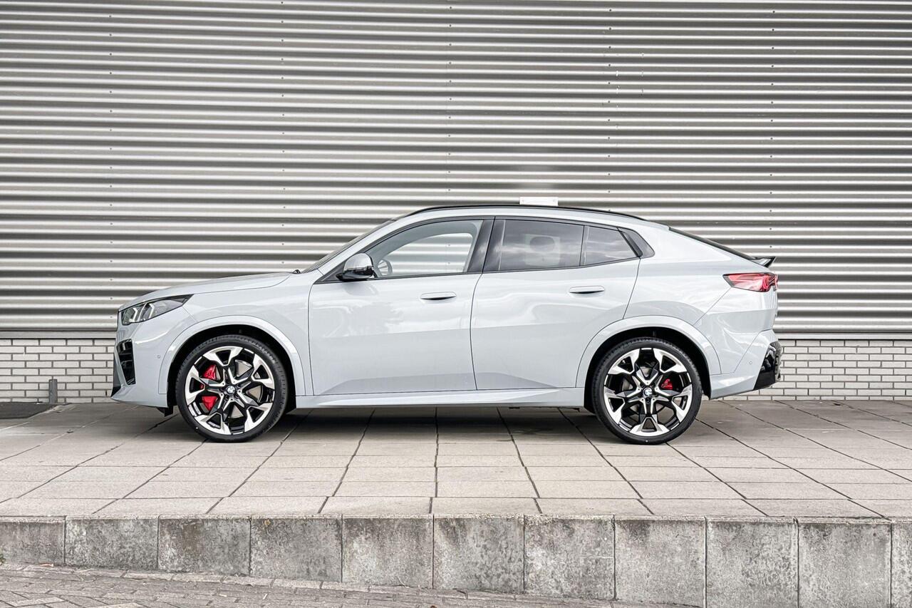 BMW X2 sDrive20i M Sportpakket Pro / Innovation Pack / Comfort Pack / Panoramadak / Trekhaak