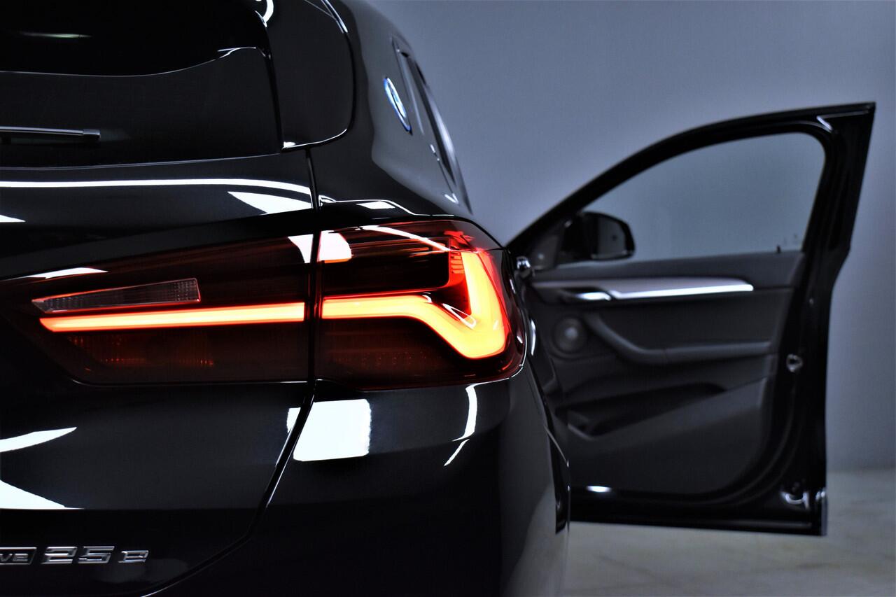 BMW X2 xDrive25e 220pk M-Sport 1e Eig. H.kardon/CarPlay/Head-Up/Camera/Keyless/Adap.cruise/Lmv19''