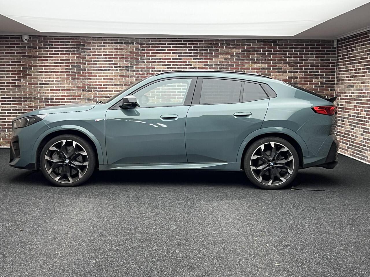 BMW X2 M35i xDrive PANORAMADAK MEMORIE SPORTSTOELEN TREKHAAK