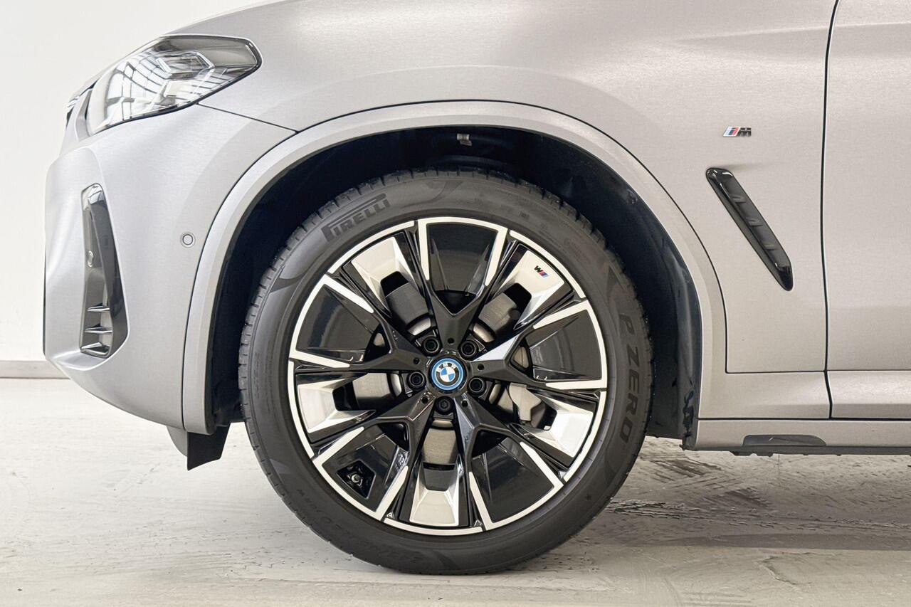 BMW X3 iX3 Executive Shadow Line Pack