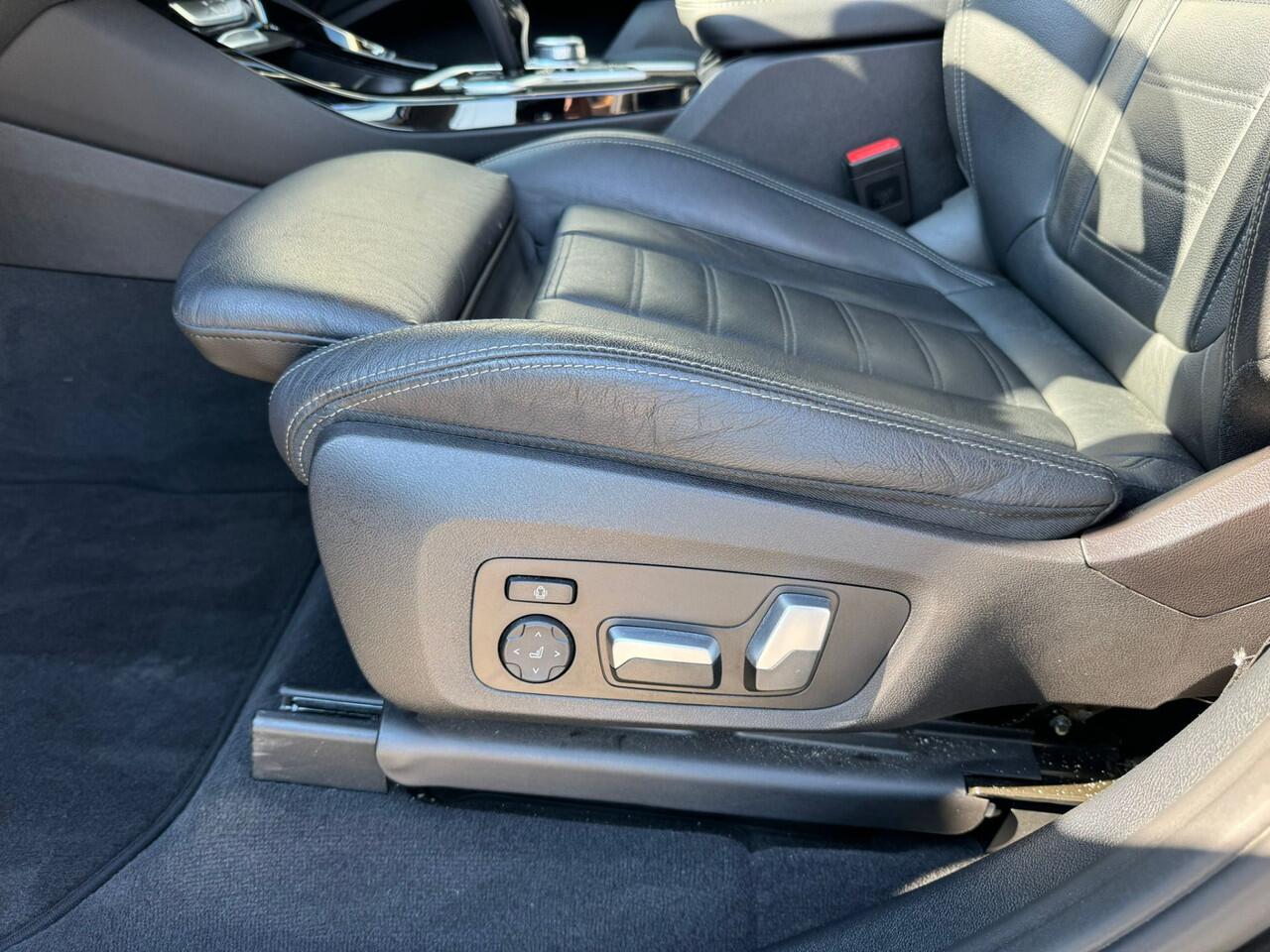 BMW X3 xDrive30e High Executive Leer Panoramadak Trekhaak Adaptieve LED 19 Inch Keyess Entry Head-Up Display Carplay Elek Stoelverstelling