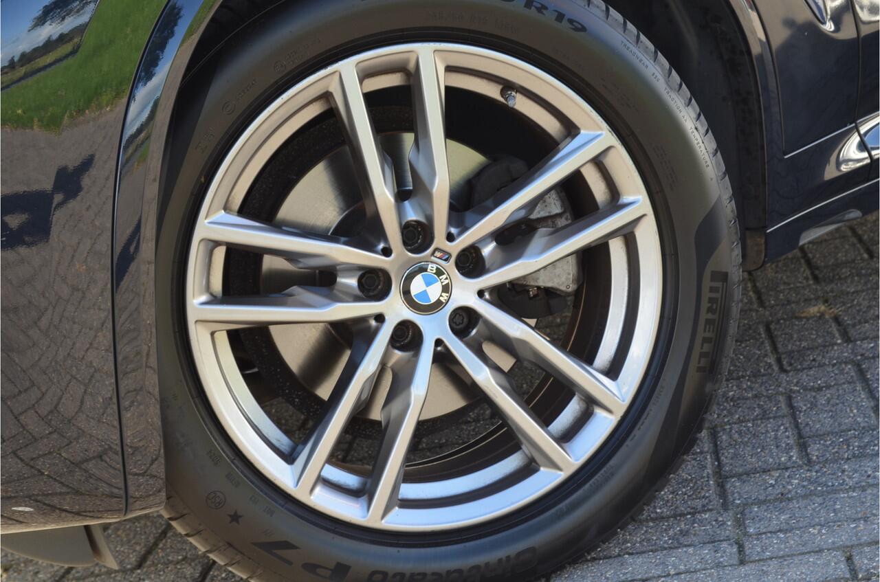 BMW X3 xDrive20i M Sport Adaptive cruise | Virtual cockpit | Elektr a.klep | Zwarte hemel | Carbon zwart | 19'' LMV