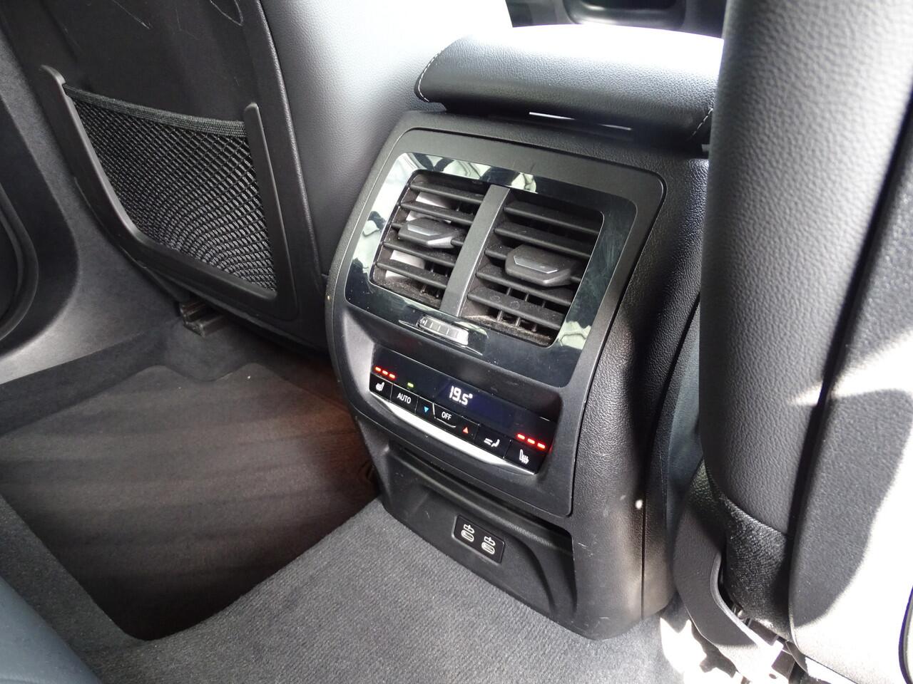 BMW X3 xDrive30e M Sportpakket Elek.Trekhaak Driv.Ass. Laserlicht Head-up HiFi Leder Cockpit.Pro 19" LM Velgen