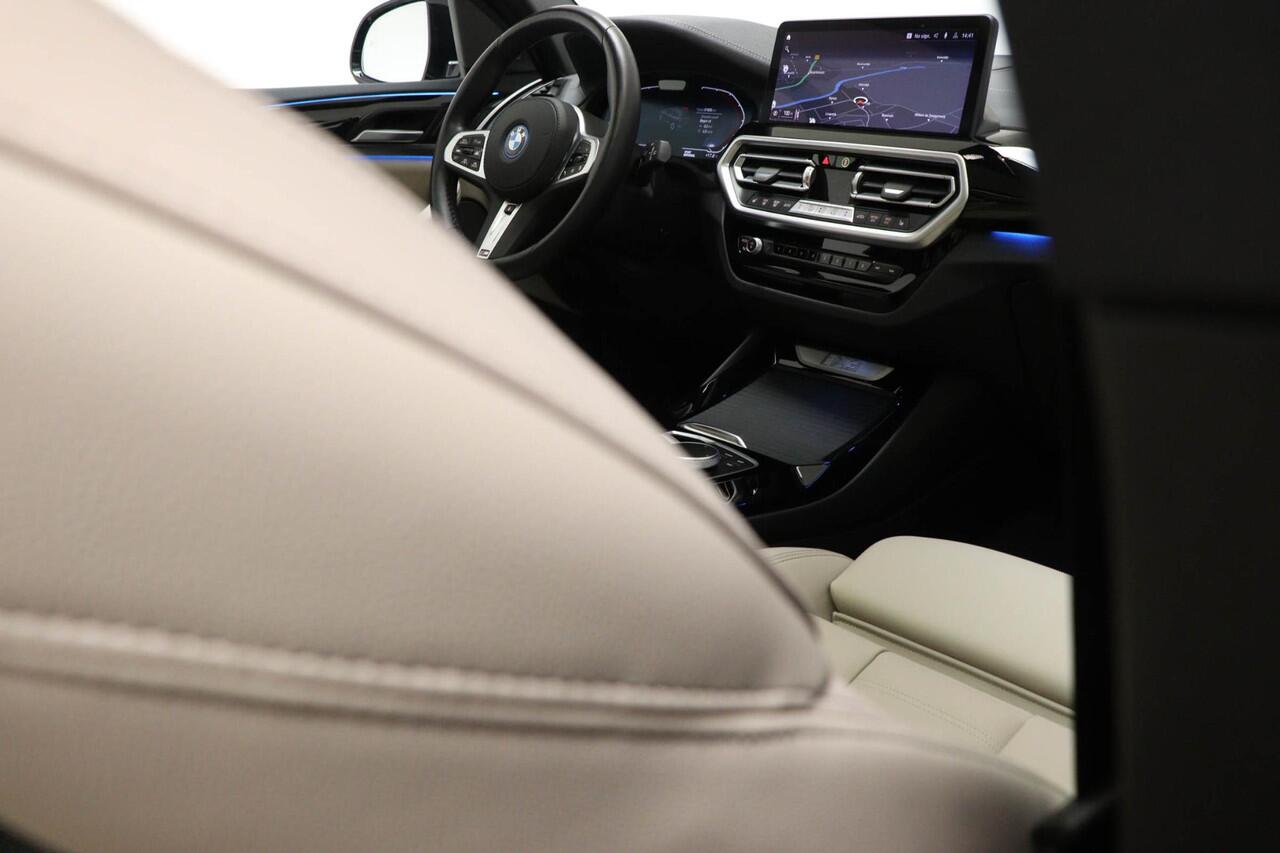 BMW X3 iX3 High Executive 80 kWh | PANORAMADAK | SHADOW LINE | STUURVERWARMING | 360 CAMERA | TREKHAAK