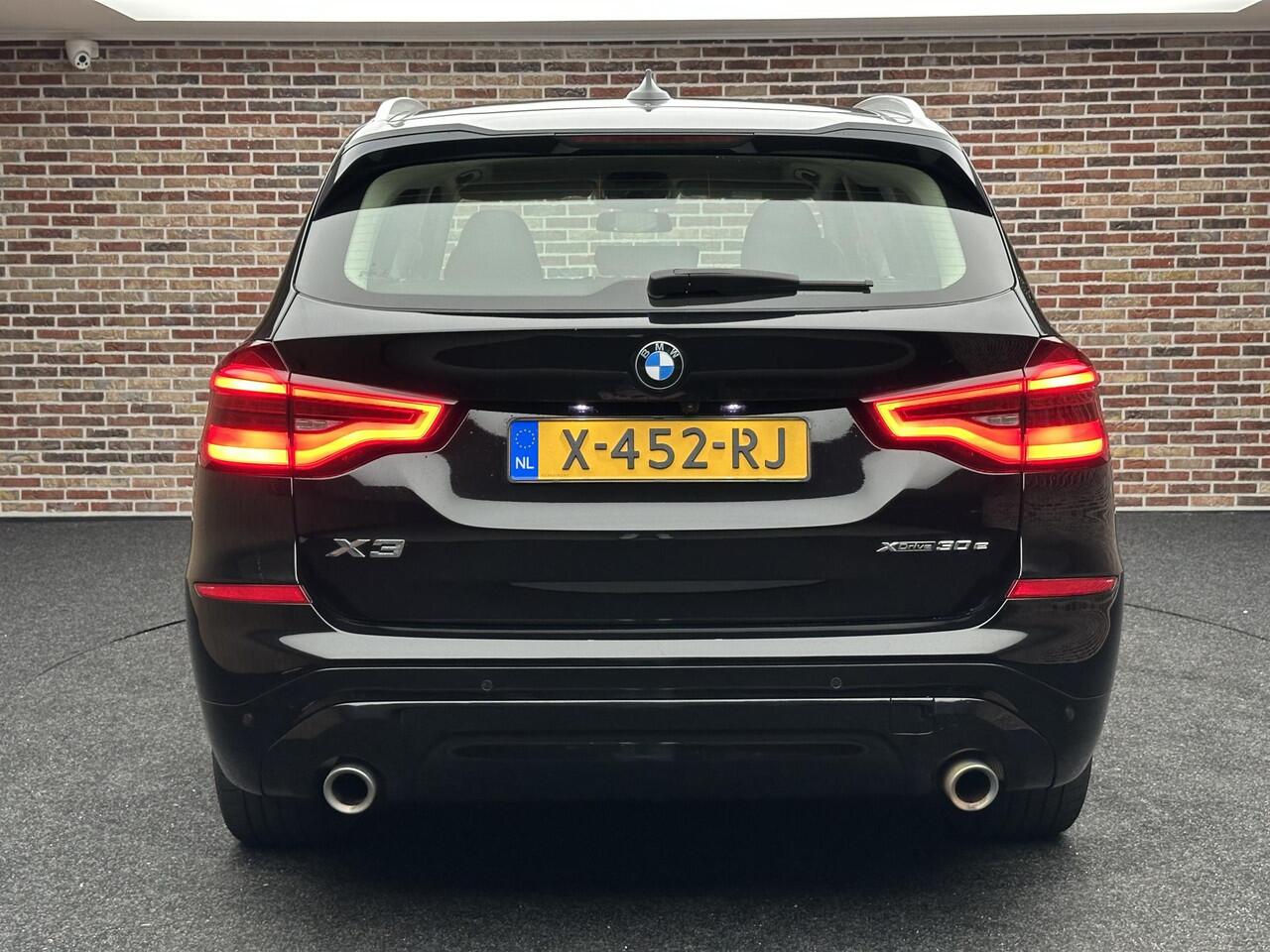 BMW X3 xDrive30e eDrive Edition | Head-up| CarPlay| Stuurverwarming|