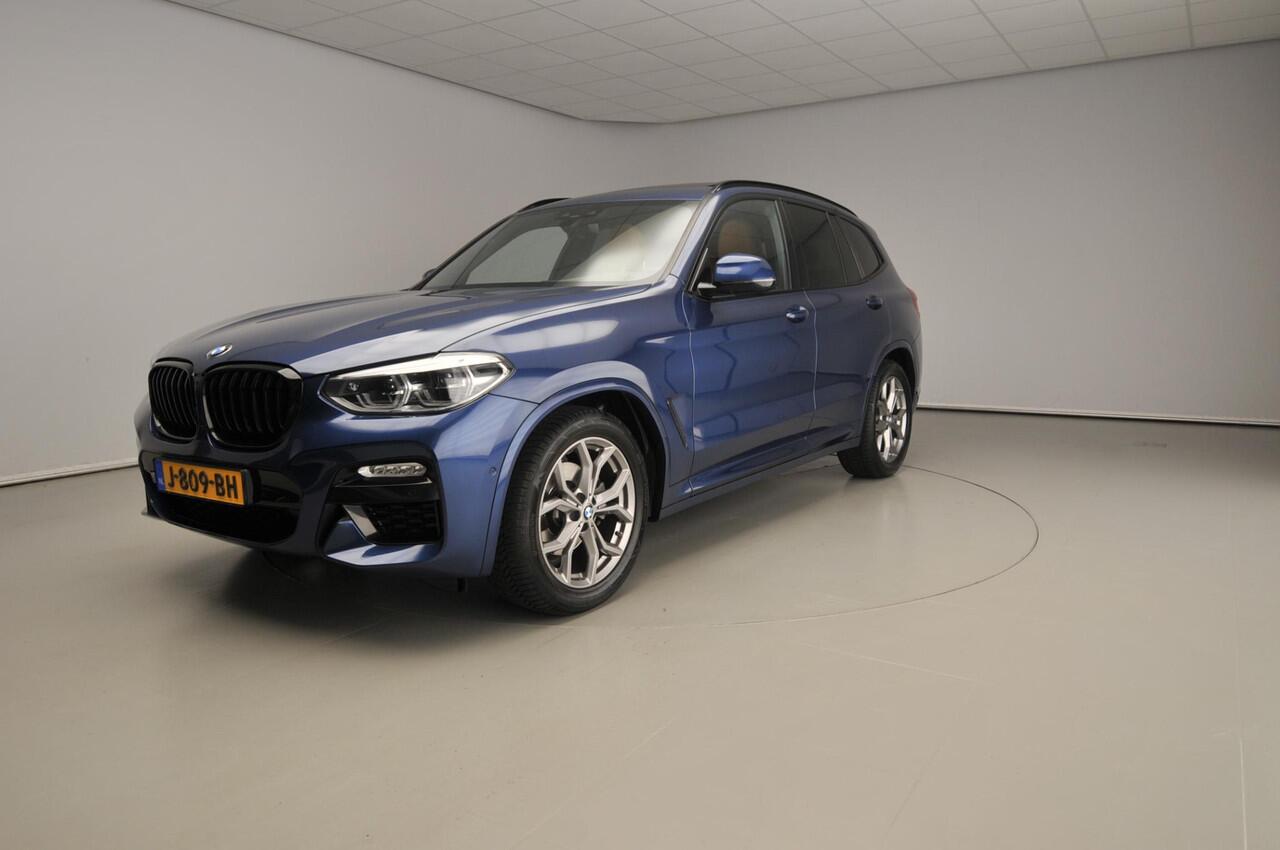 BMW X3 sDrive20i | M-Sportpakket | LED | Leder | HUD | Schuifdak | DAB | hifi speakers | Alu 20 inch
