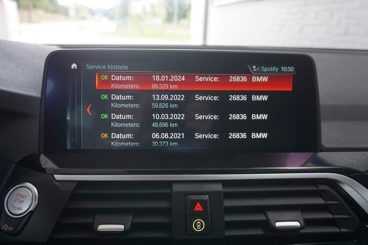 BMW X3 xDrive20i Dealerauto | Leer | Sportinterieur | Trekhaak