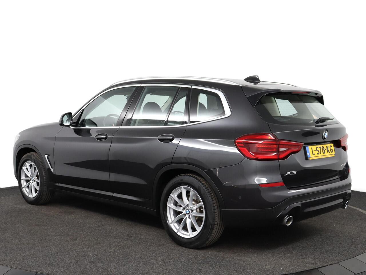 BMW X3 xDrive20i Business Edition Plus | Trekhaak | Stoelverwarming