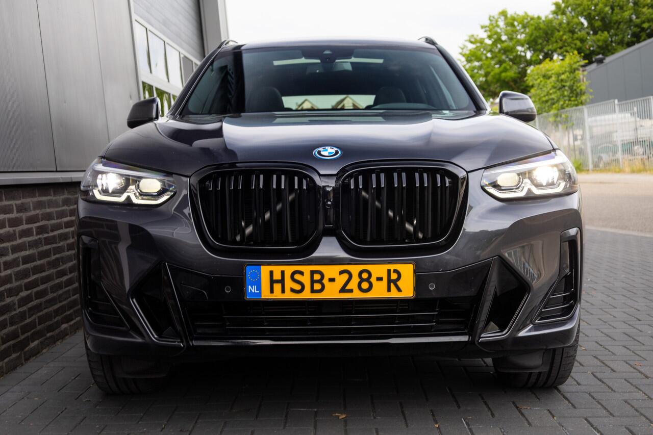 BMW X3 xDrive30e 292 pk High Executive M-Sportpakket / Nieuw-Model/ Pano-Dak/ Sport-Stoelen/ Stoel.Verw/ Head-Up/ Led-Koplamp/ 20'' LMV