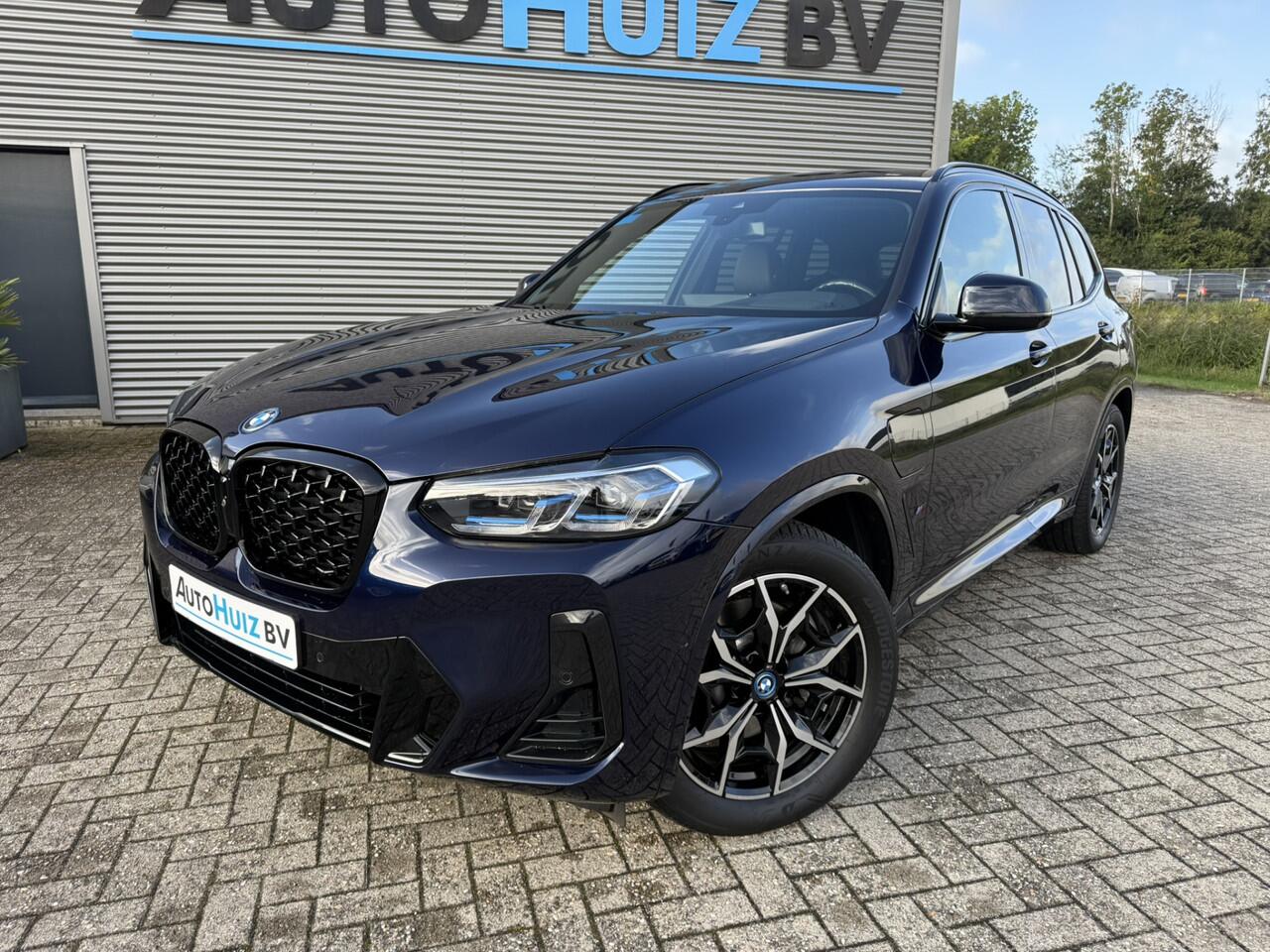 BMW X3 xDrive30e High Executive M Sport Laser Licht Head-Up Display DAB 360 Graden Camera Live cockpit pro Keyless Entry Carplay 96% SOH