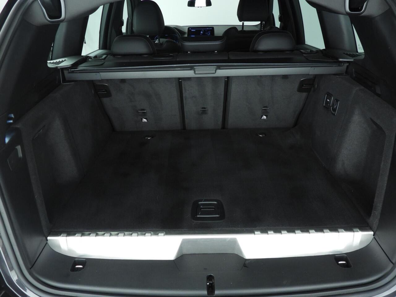 BMW X3 xDrive30e | LED | Leder |Navigatie | Sportstoelen | Stoelverwarming | Shadow line | hifi speakers | Alu 18 inch