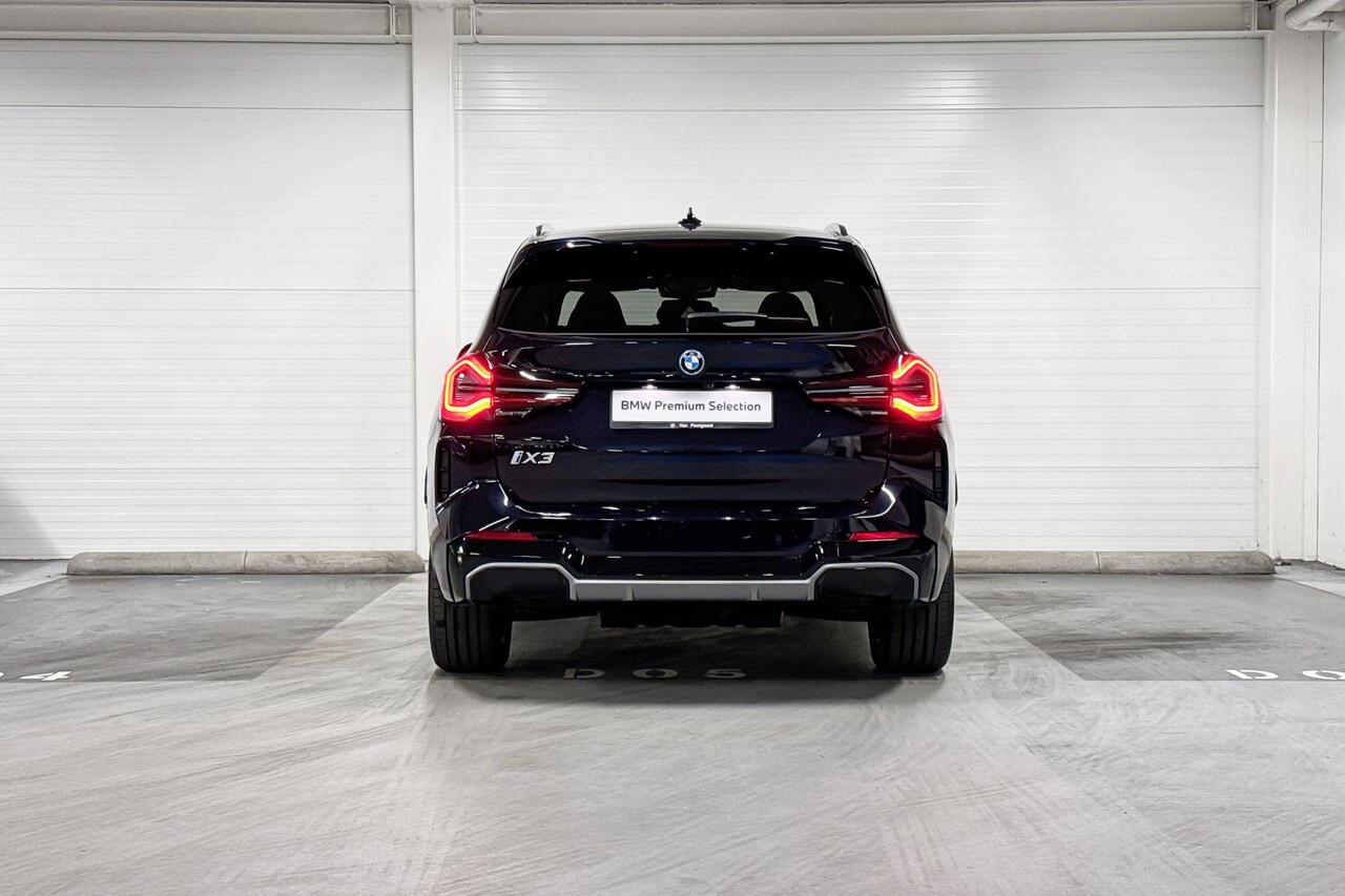 BMW X3 iX3 | M-Sport | Shadow Line Pack | Executive | Safety Pack | Driving Assistant Professional | Panoramadak | Selections