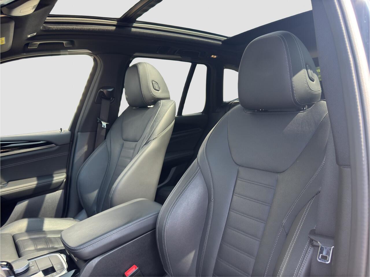 BMW X3 xDrive30e High Executive | Laser | Pano | Leder | RCTA | Keyless | HUD