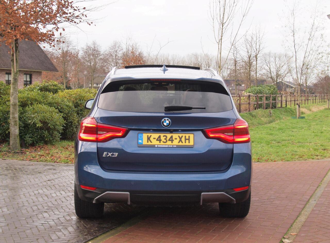 BMW X3 iX3 High Executive 80 kWh | SOH 96% | Panoramadak | 360 Camera | Sfeerverlichting | Head-Up Display | Harman Kardon |