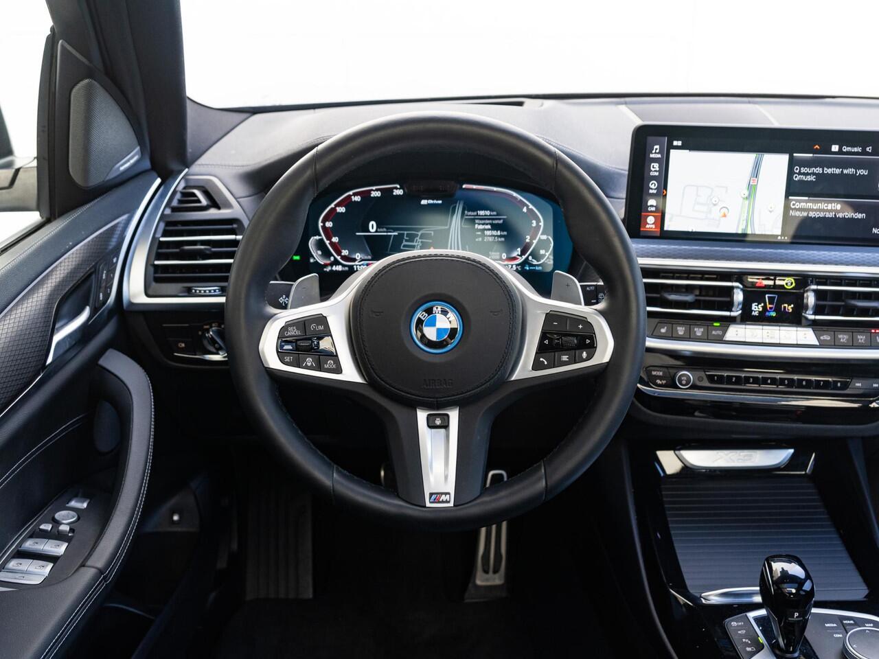 BMW X3 xDrive30e | High Executive | M Sportpakket | Comfort Acces | Harman Kardon | Head-Up Display | Elektrische Trekhaak | 20'' | Panoramadak