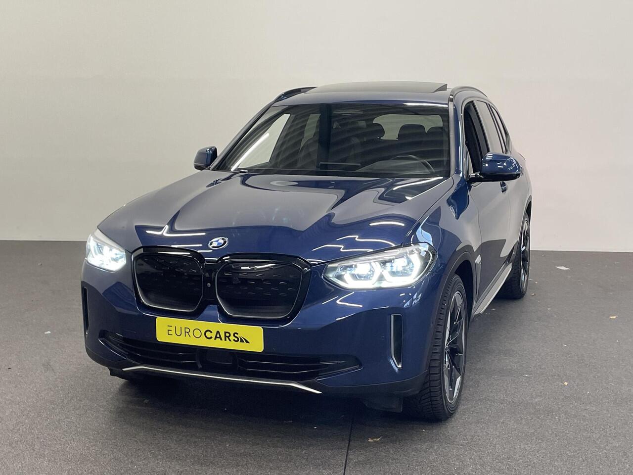 BMW X3 iX3 High Executive 80 kWh EV Leder Navi Carplay/Androidauto Sensoren voor en achter 360 Camera Full Led Pano Dak Head-Up display Harman Kardon Adaptieve Cruise Control