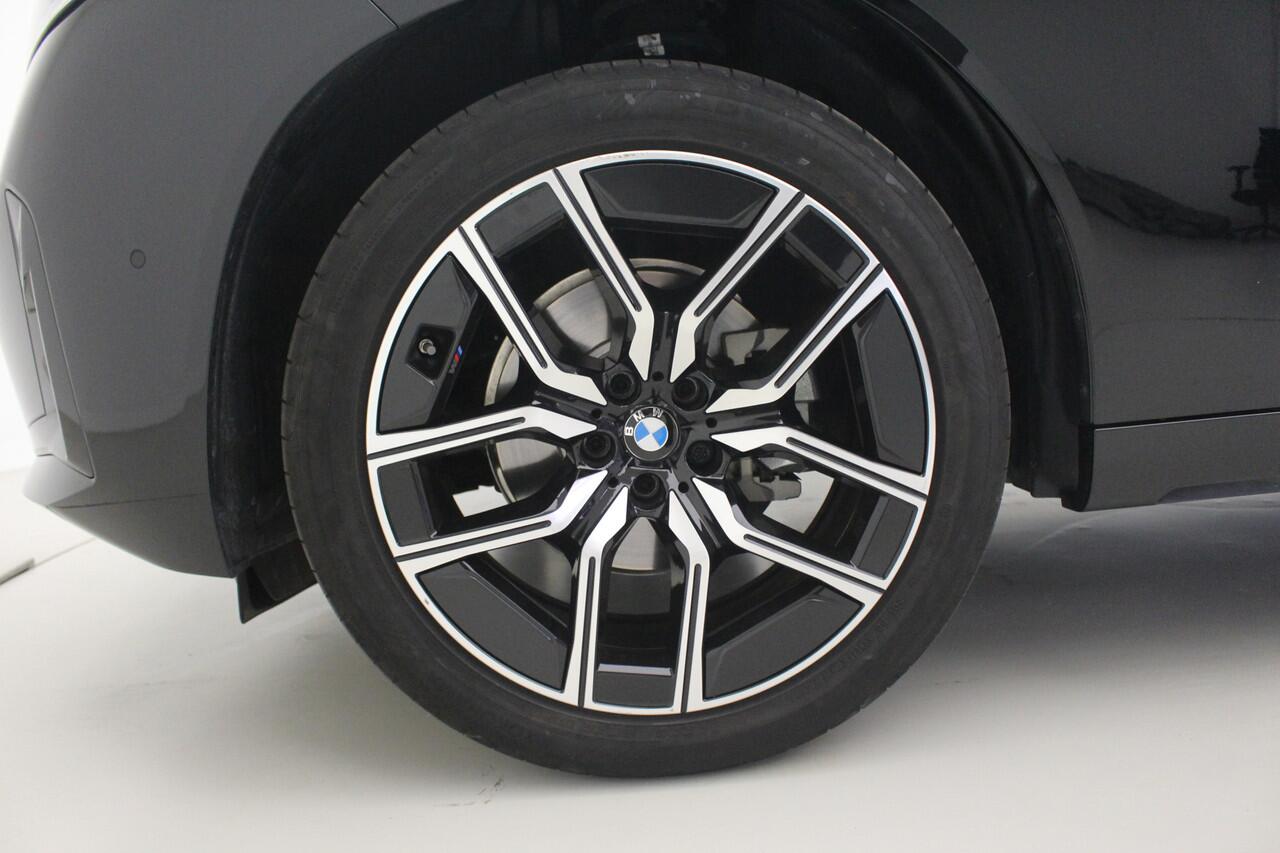 BMW X3 30e xDrive M-Sport | 20" | Panorama | Elek. verst. stoelen | Trekhaak | Voorbereiding Driv. Ass. Plus