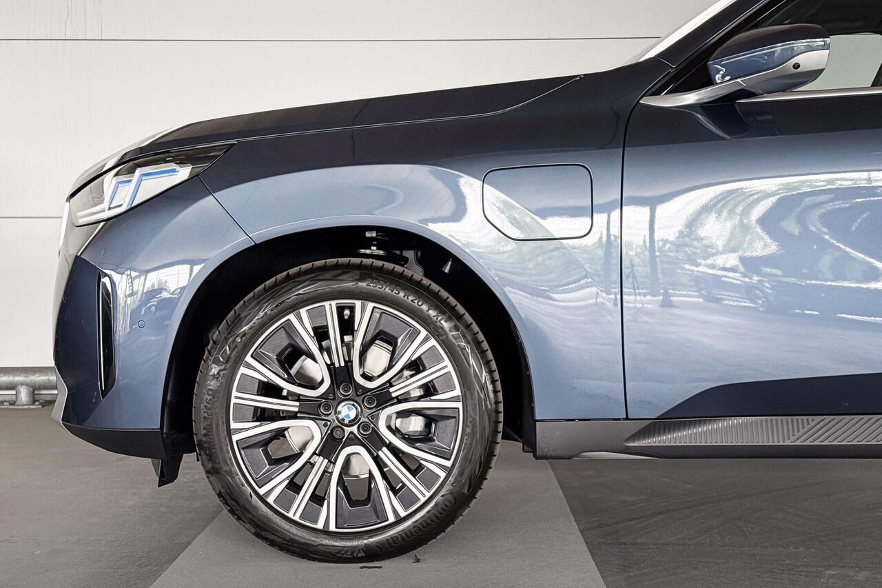 BMW X3 30e xDrive | Selections | Trekhaak met elektrisch wegklapbare kogel | Glazen panoramadak