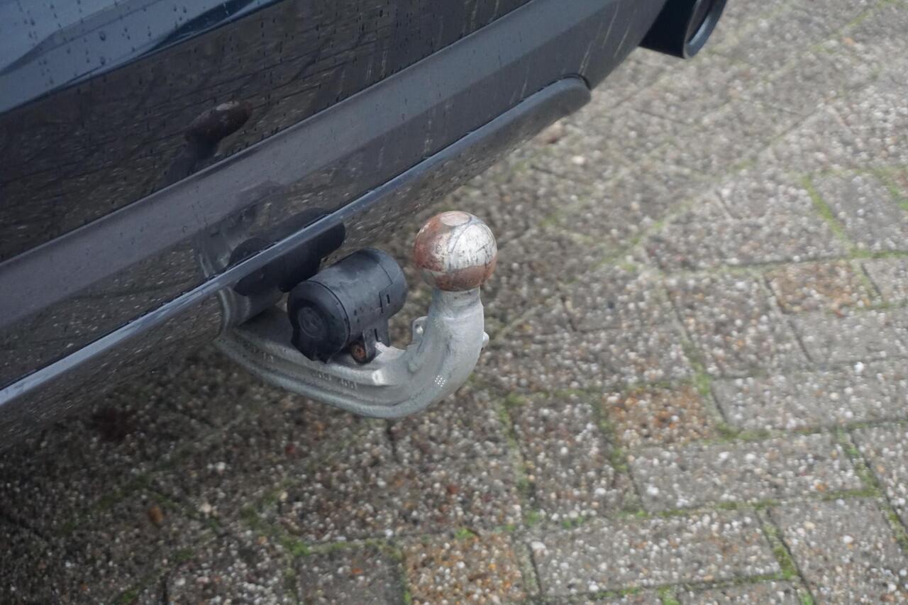 BMW X3 xDrive20i M Sport | Trekhaak / Head-Up Display / Harman Kardon / 360 Graden Camera's / Elektrisch verstelbare stoelen met geheugen / 21 Inch