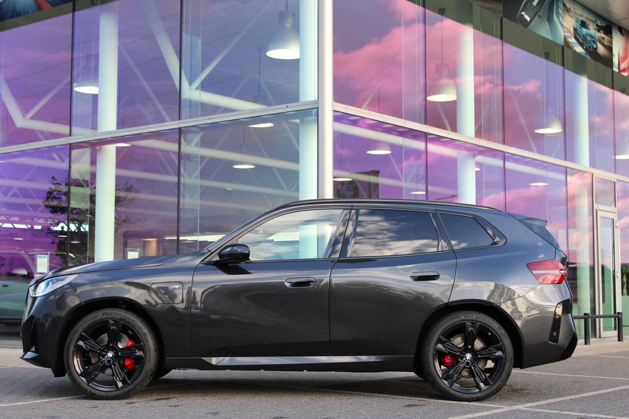 BMW X3 30e xDrive M Sport Automaat / Panoramadak / Trekhaak / Adaptieve LED / Stoelventilatie / Comfort Access / Parking Assistant Plus / Stuurverwarming