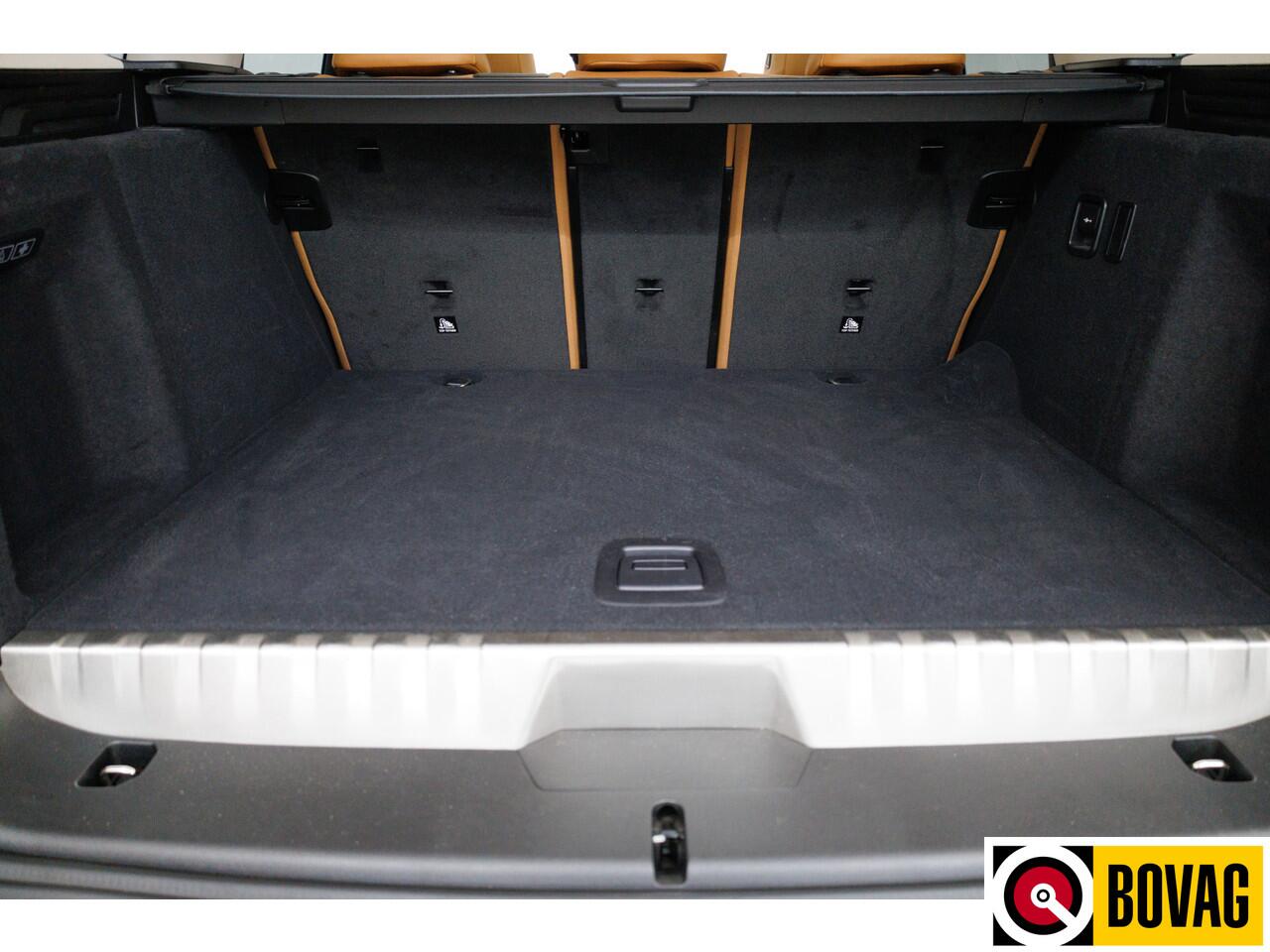 BMW X3 xDrive30e 293 PK | LCI FACELIFT | Elec. trekhaak | Panoramadak | Stoel- & stuurverwarming | Elec. klep, Navigatie, App. connect