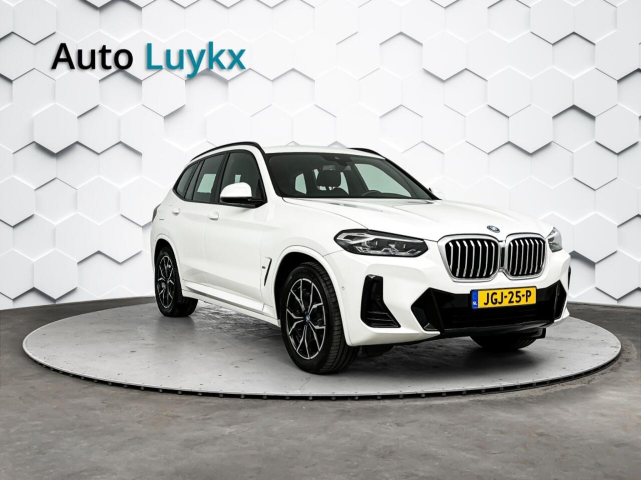 BMW X3 xDrive30e M-Sport | BLACK FRIDAY WEEKEND DEAL | 19'' L.M. Velgen | Lederen Bekleding | Elektrische Achterklep