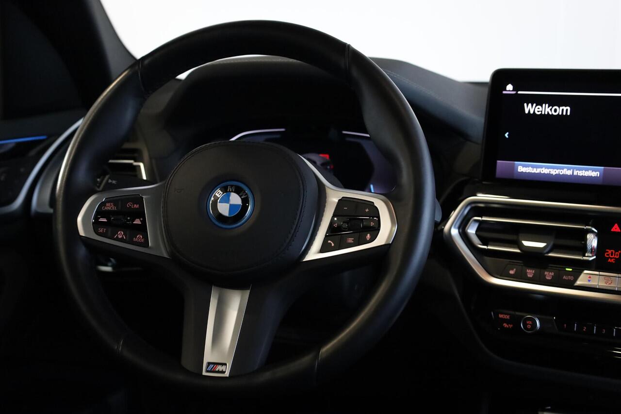 BMW X3 iX3 Executive 80 kWh | M Sport | Comfort Access | Achteruitrijcamera | Voorstoelen Verwarmd