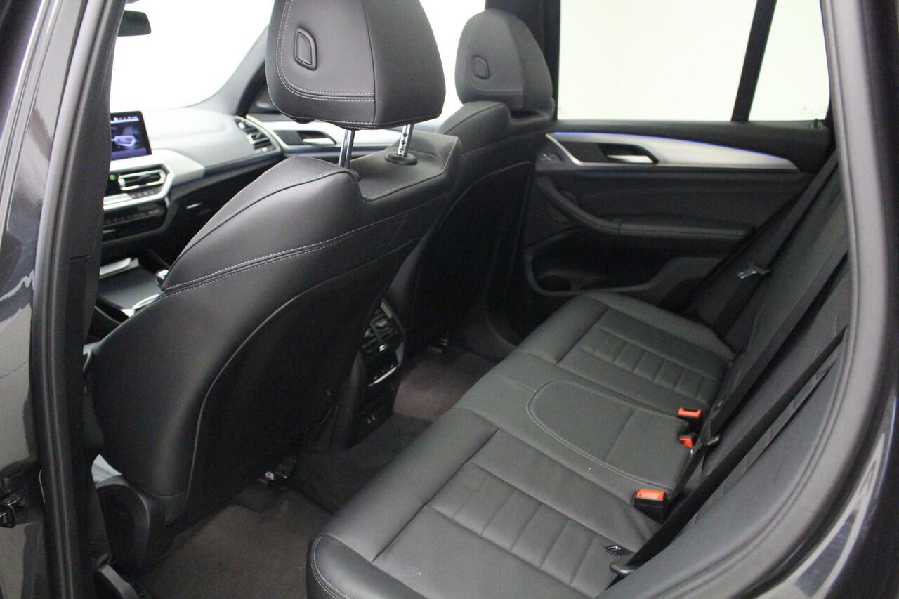 BMW X3 xDrive30e M-Sport | Panorama | Harman Kardon | Elektrisch verstelbare stoelen | Trekhaak | 360 Camera