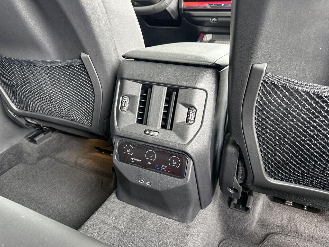 BMW X3 30e xDrive Professional Pack / Comfort Pack / Panoramadak / Trekhaak