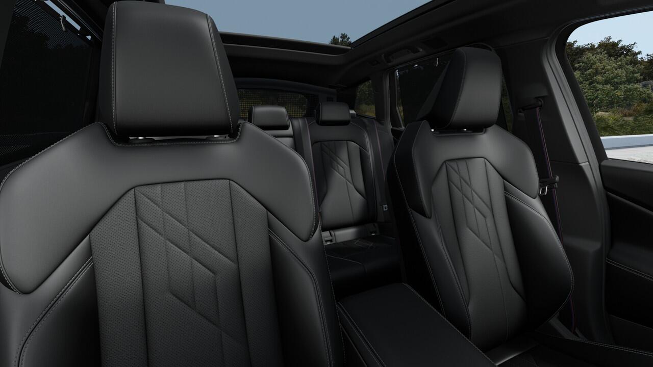 BMW X3 30e xDrive M Sport Automaat / Panoramadak / Trekhaak / Sportstoelen / Comfort Access / Parking Assistant Plus / Adaptieve LED / Stoelventilatie