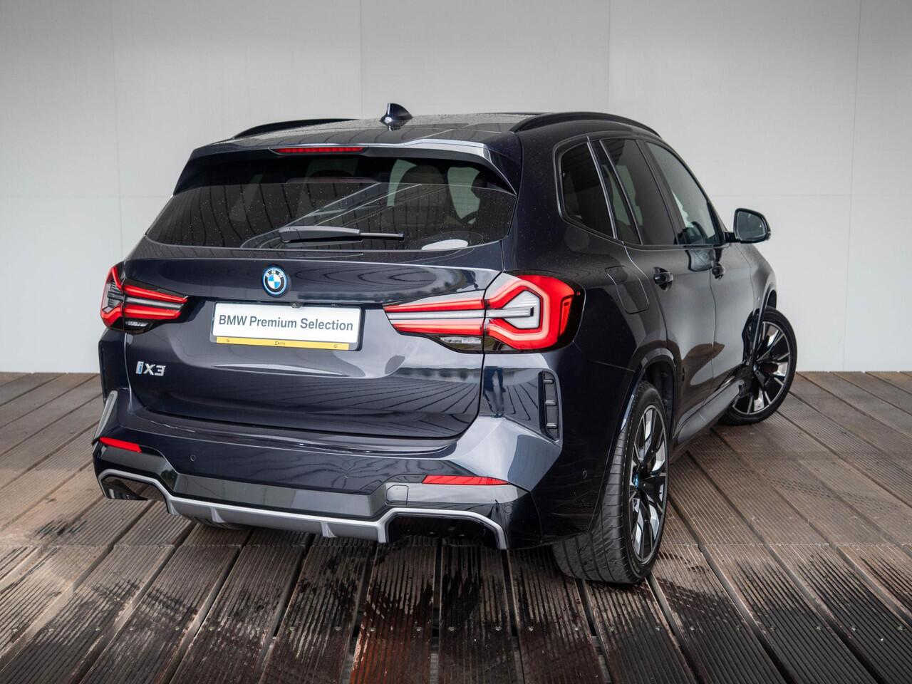 BMW X3 iX3 | High Executive | Parking Pack | Comfort Access | Stoelverwarming | Head-Up Display | Harman Kardon | 20''