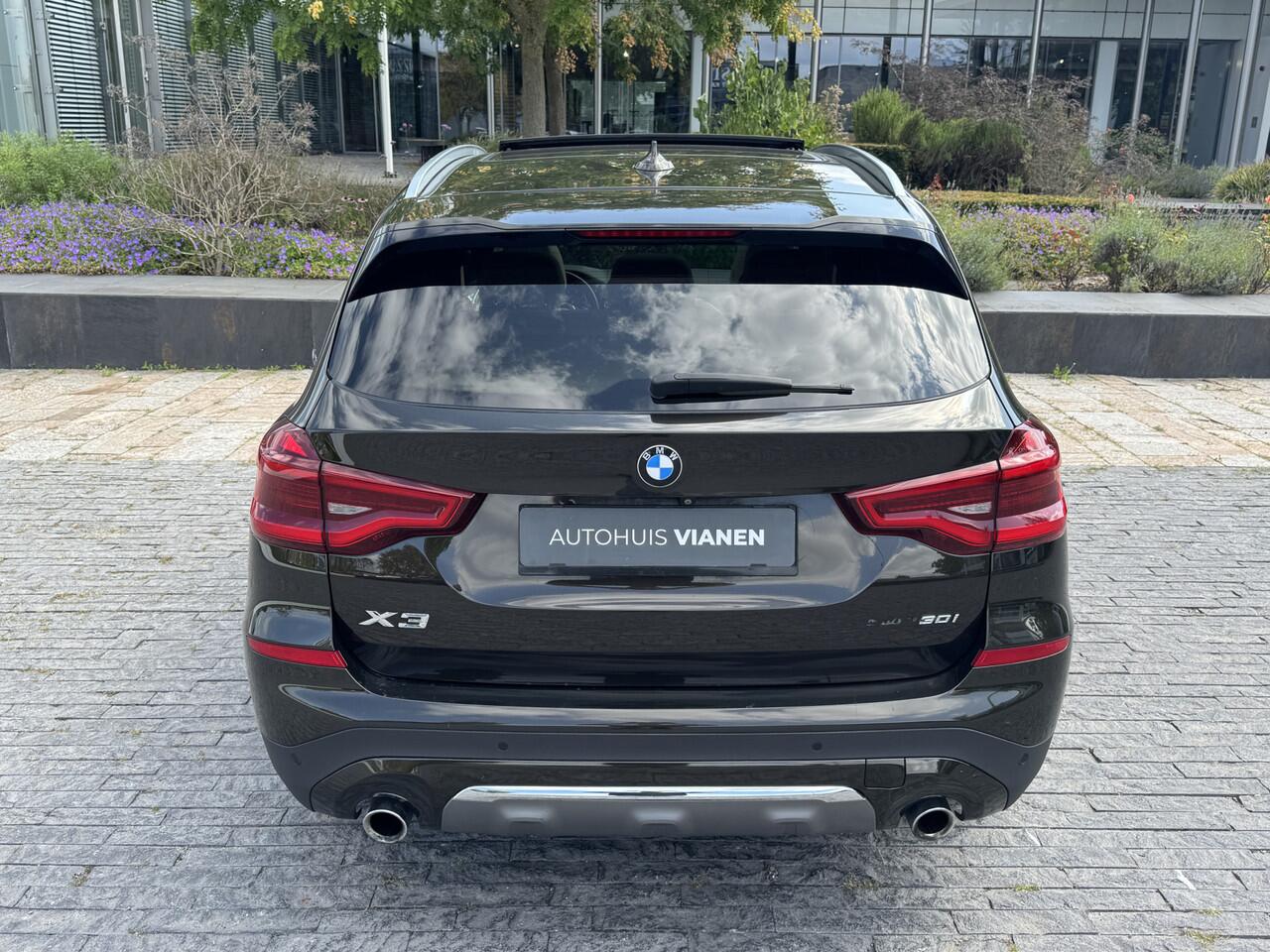 BMW X3 xDrive30i High Executive Edition