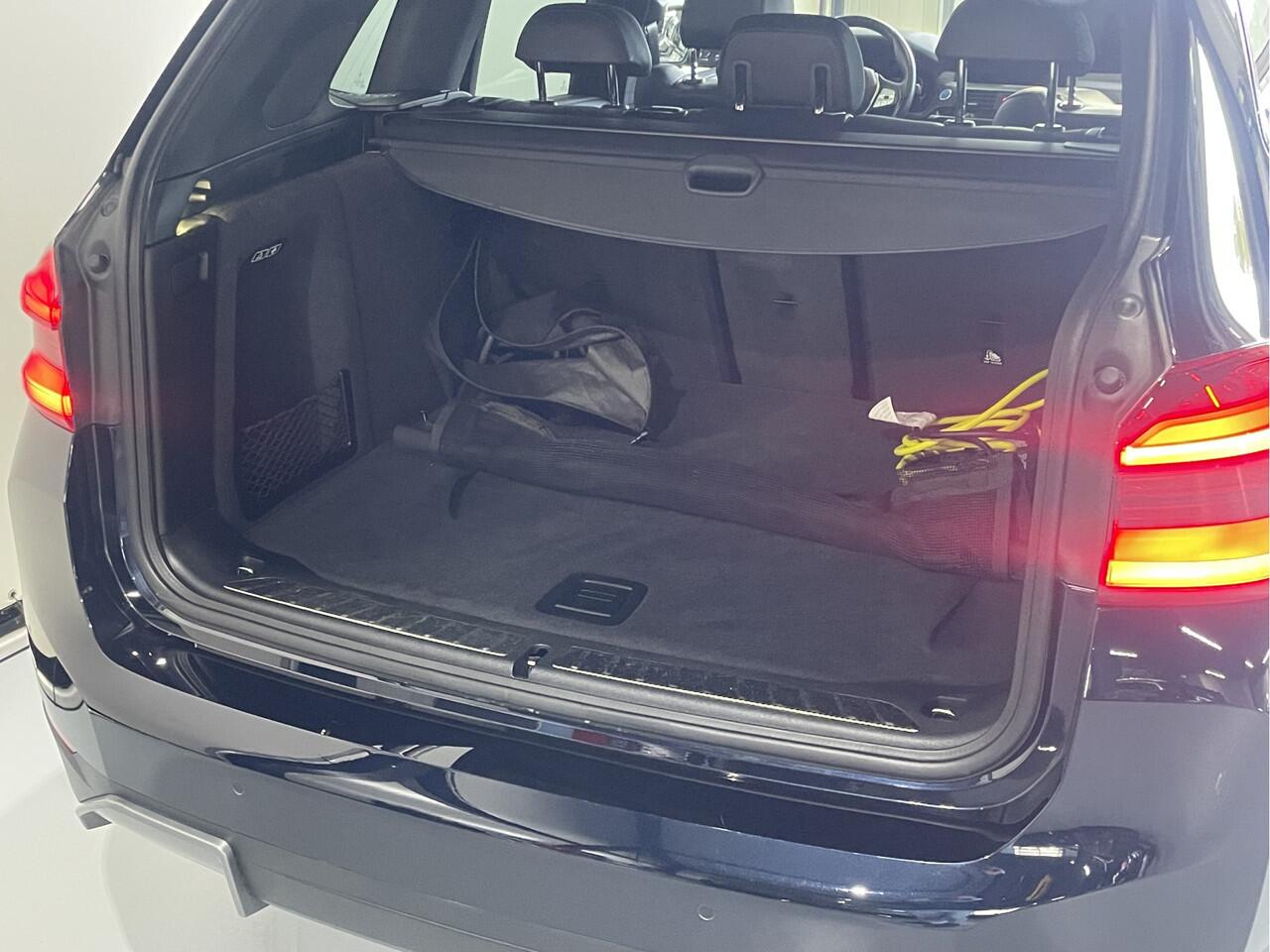 BMW X3 iX3 High Executive 80 kWh Pan Dak / Leder / Head Up / 360 CAM