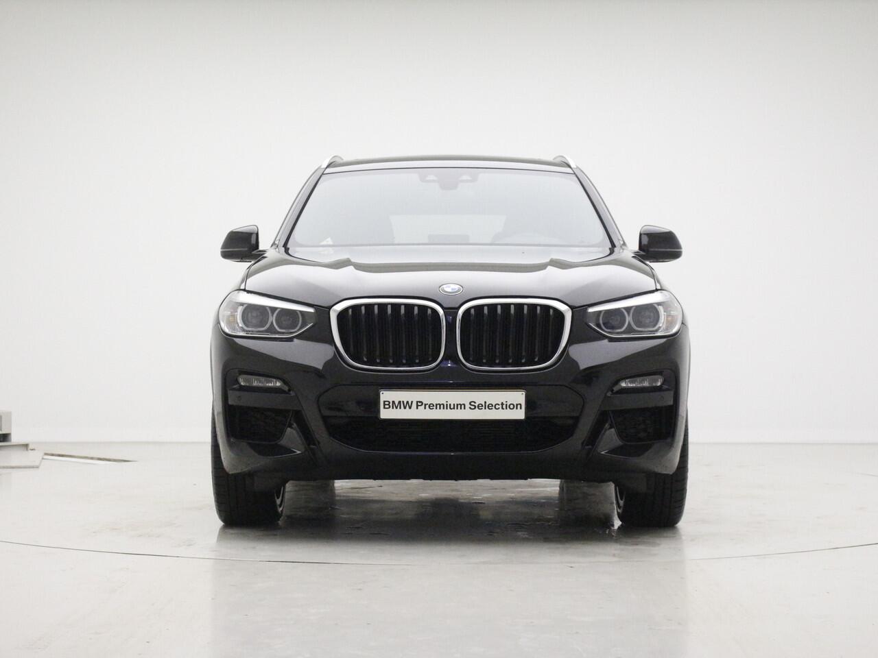 BMW X3 xDrive30e M-Sport | Trekhaak | Panorama | Head-Up | Camera | Leder |