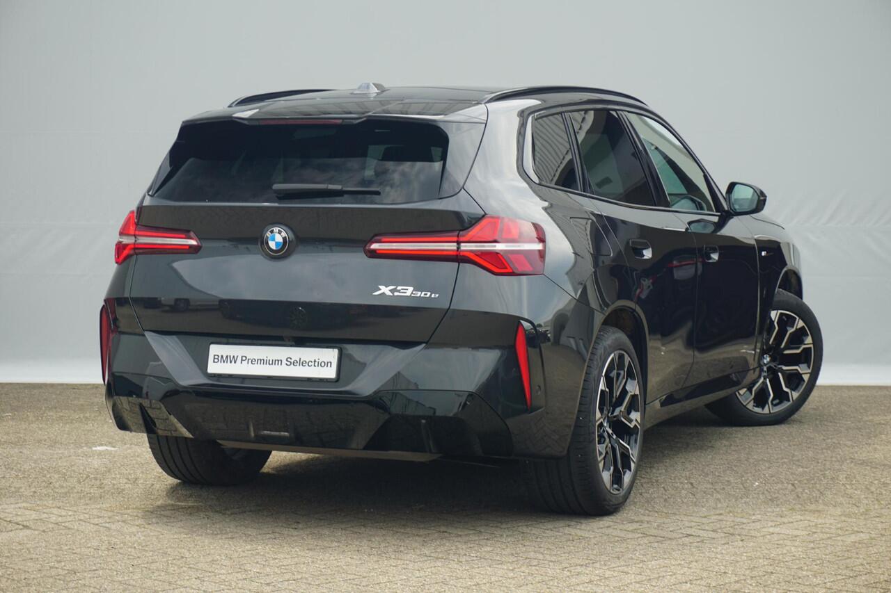 BMW X3 xDrive30e M Sportpakket 20'' / Panoramadak / Harman Kardon / Trekhaak / Comfort Acces